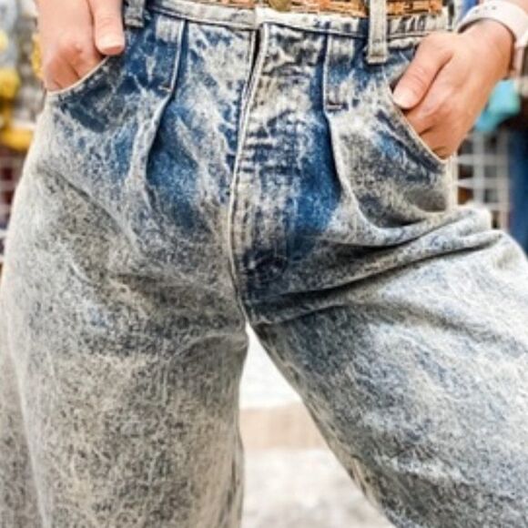 Vintage Denim - Vintage Acid Wash Bacco Ultra High Rise Mom Jeans